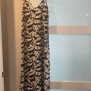 Old navy Black and White Women's maxi Dress XL